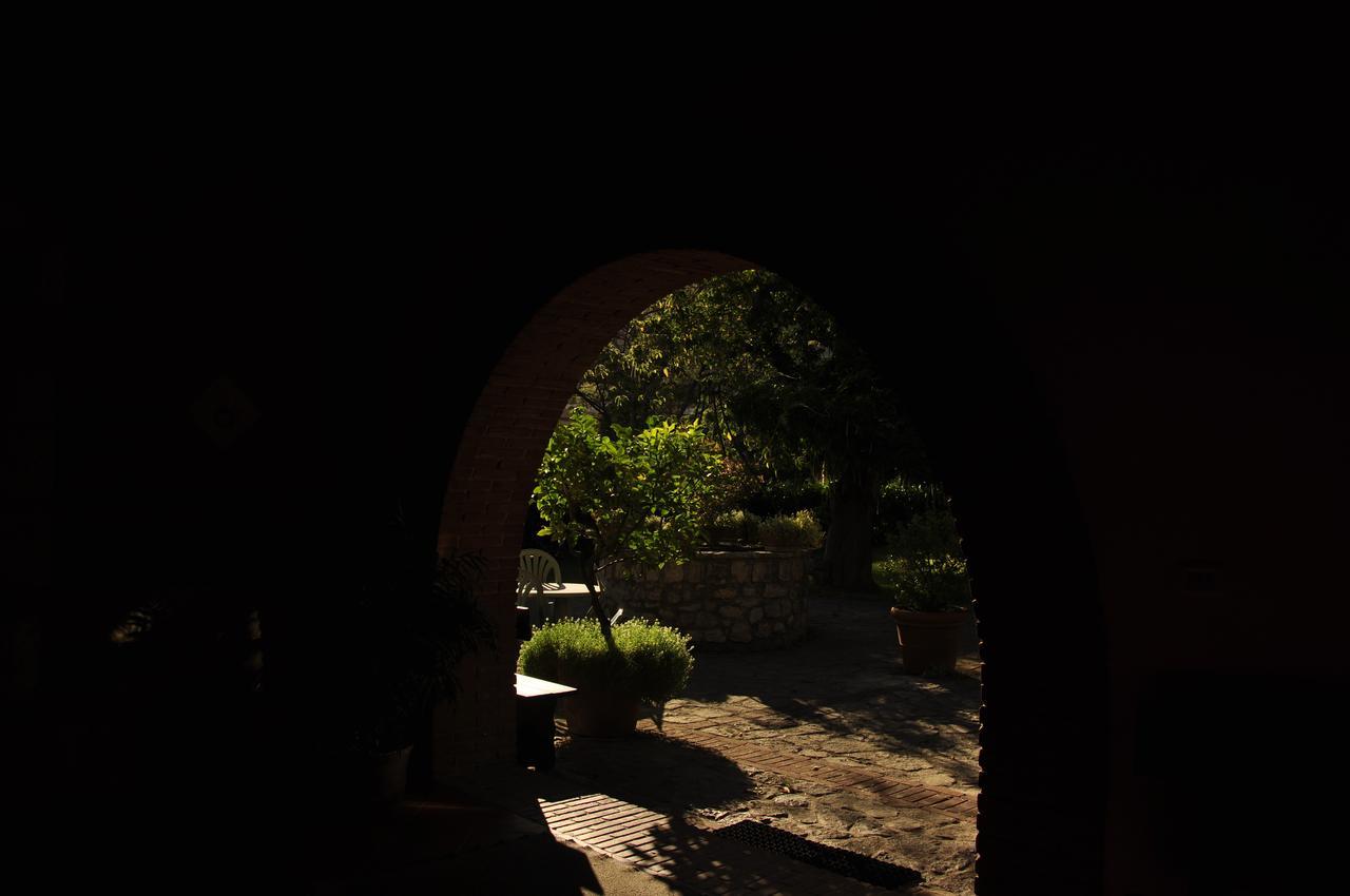 La Caveja Hotel Pietravairano Exterior photo